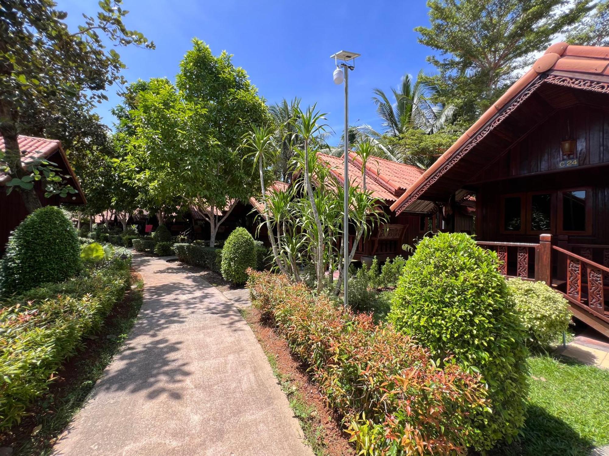 Diamond Beach Resort Ao Nam Mao Екстер'єр фото